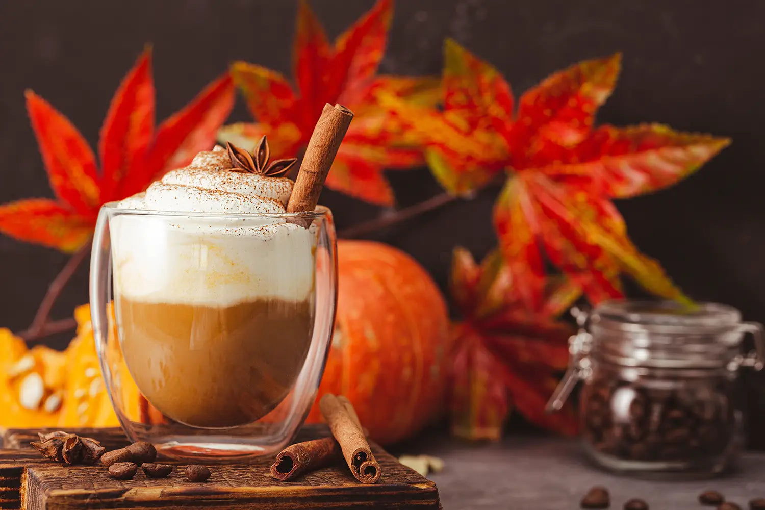 Kürbis-Chai-Latte