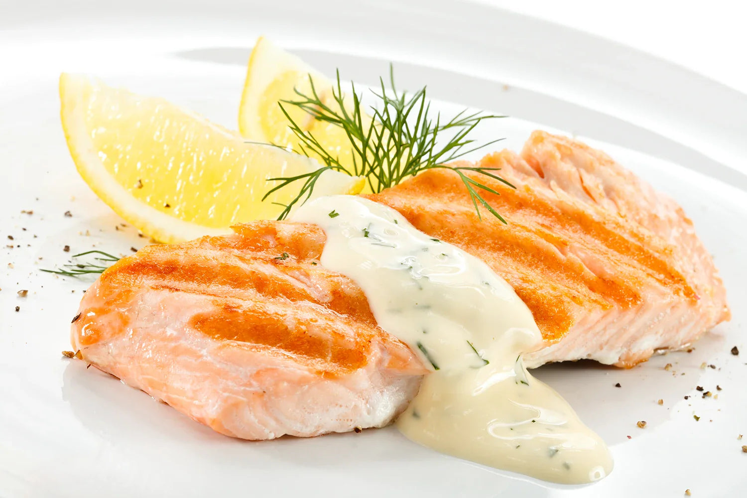 Zitronen-Lachs auf Kräuterquark