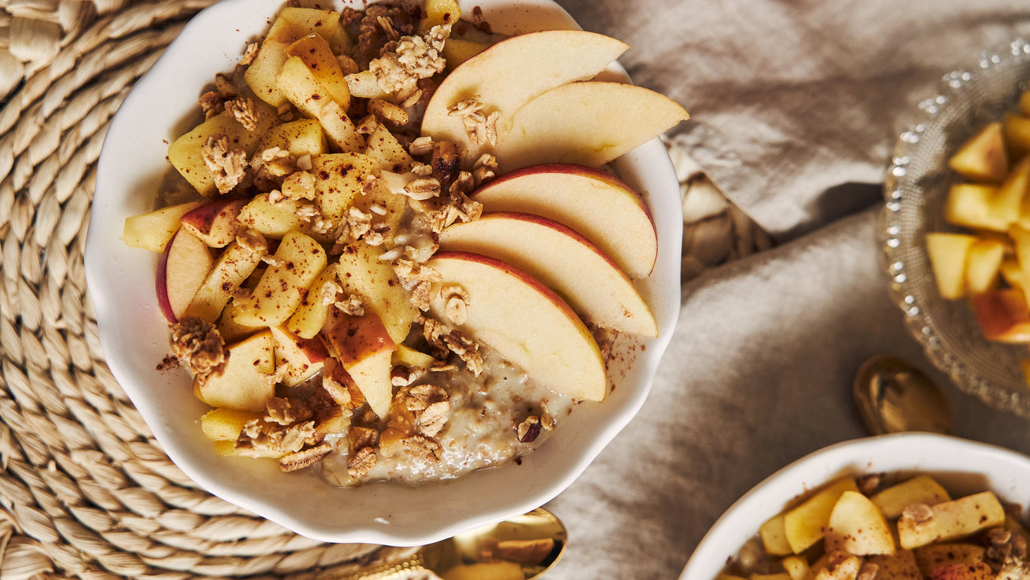 Hafer-Müsli mit Nüssen und Gewürzen