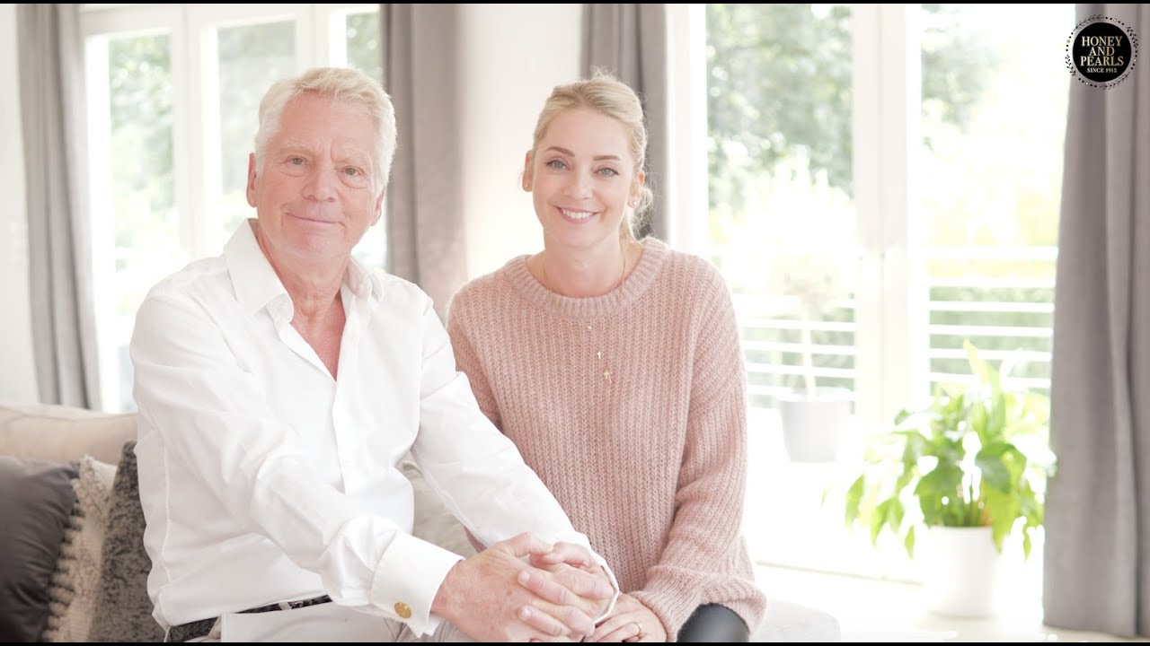 Laden Sie das Video: Wer ist Honey and Pearls?